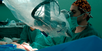 Microcirugía - Dr. Jorge Urenda - Cirujano Tratante